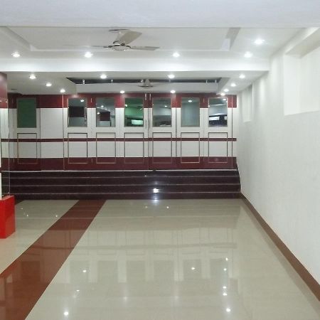 Hotel Tribhuvan Ранчі Екстер'єр фото