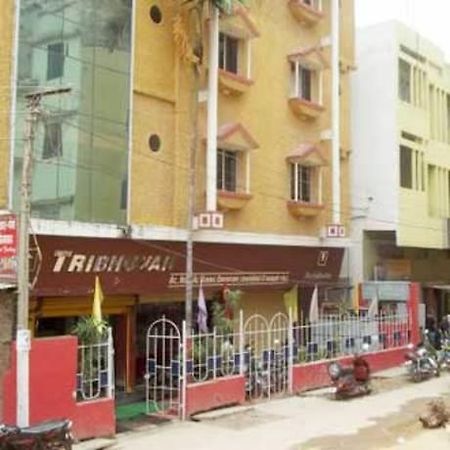Hotel Tribhuvan Ранчі Екстер'єр фото